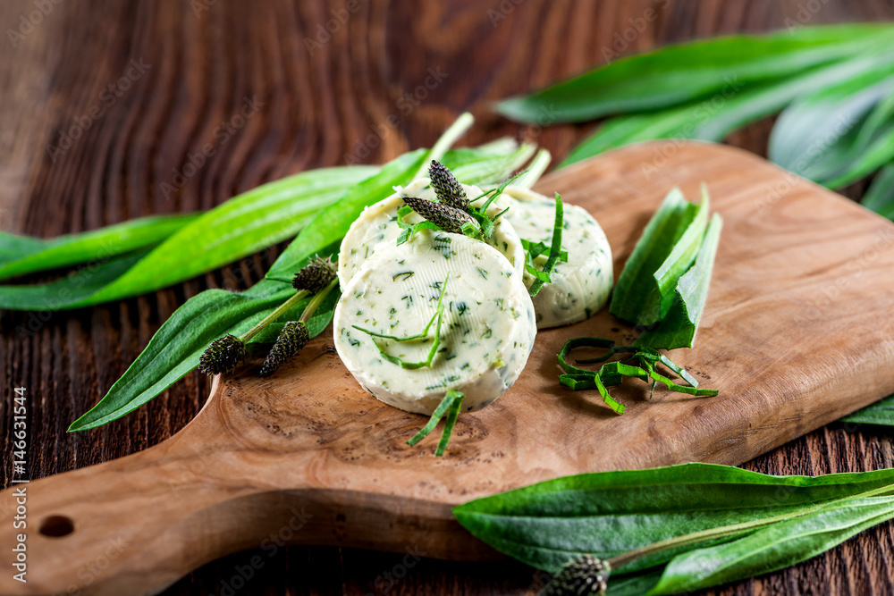 Chế biến hải sản cùng Bơ Lười - Tưởng lạ hóa ra quen!